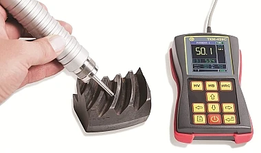 ТКМ-459С выполняет контроль твердости: